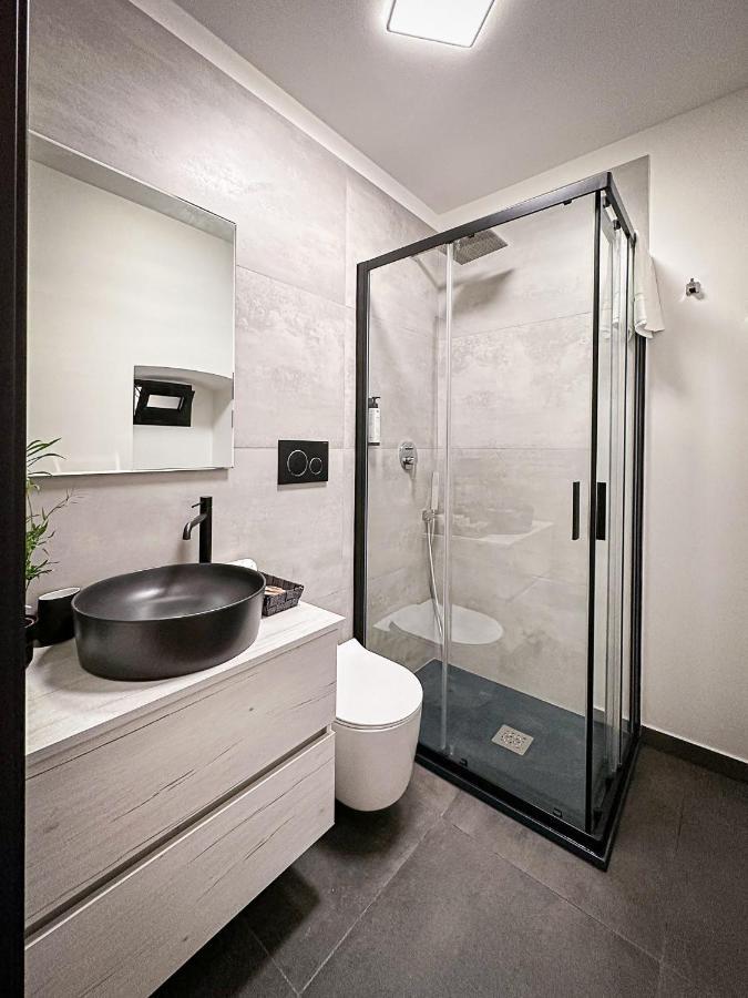 Marbel Suite Adelfia Luaran gambar