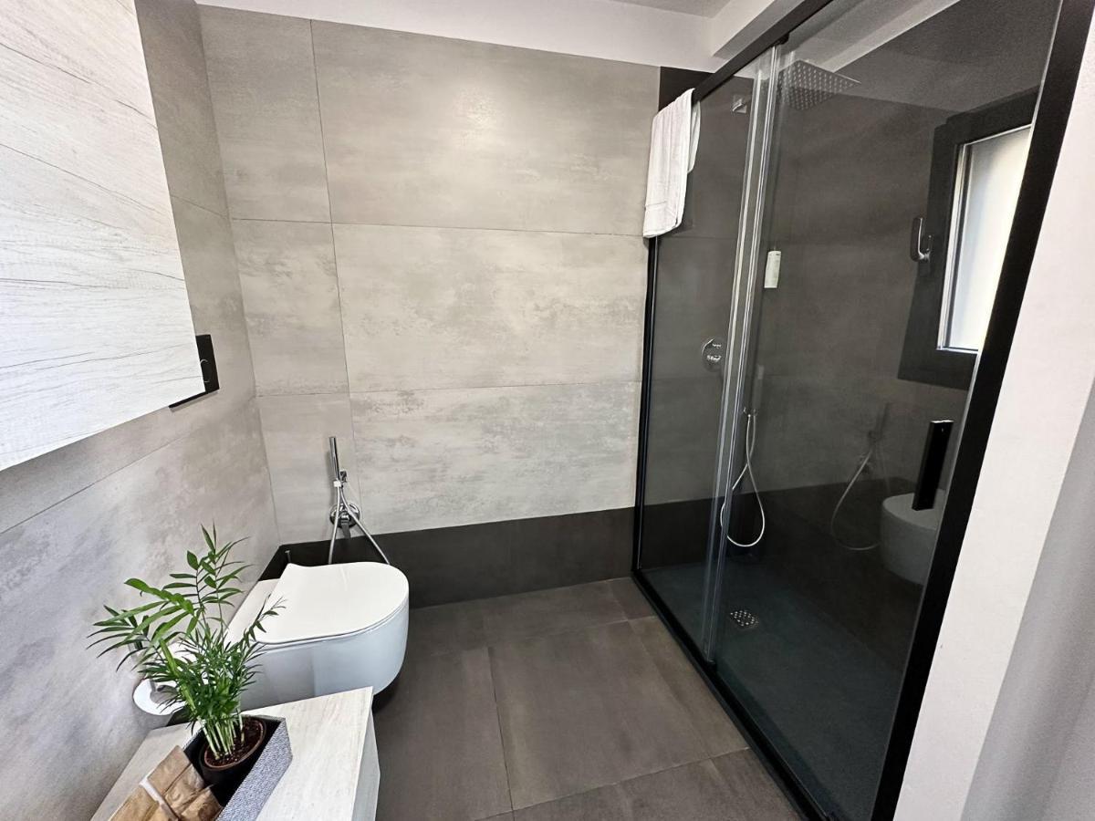 Marbel Suite Adelfia Luaran gambar